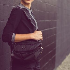 Lululemon Festival Bag - Black EUC